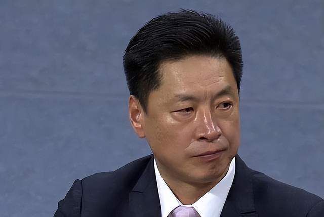 关于裁判马萨“为什么要让马萨停哨？他此前45次都吹罚正确。